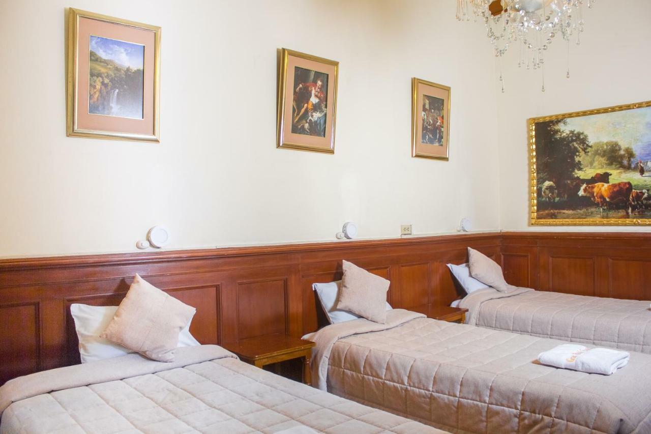 España Hotel 2*